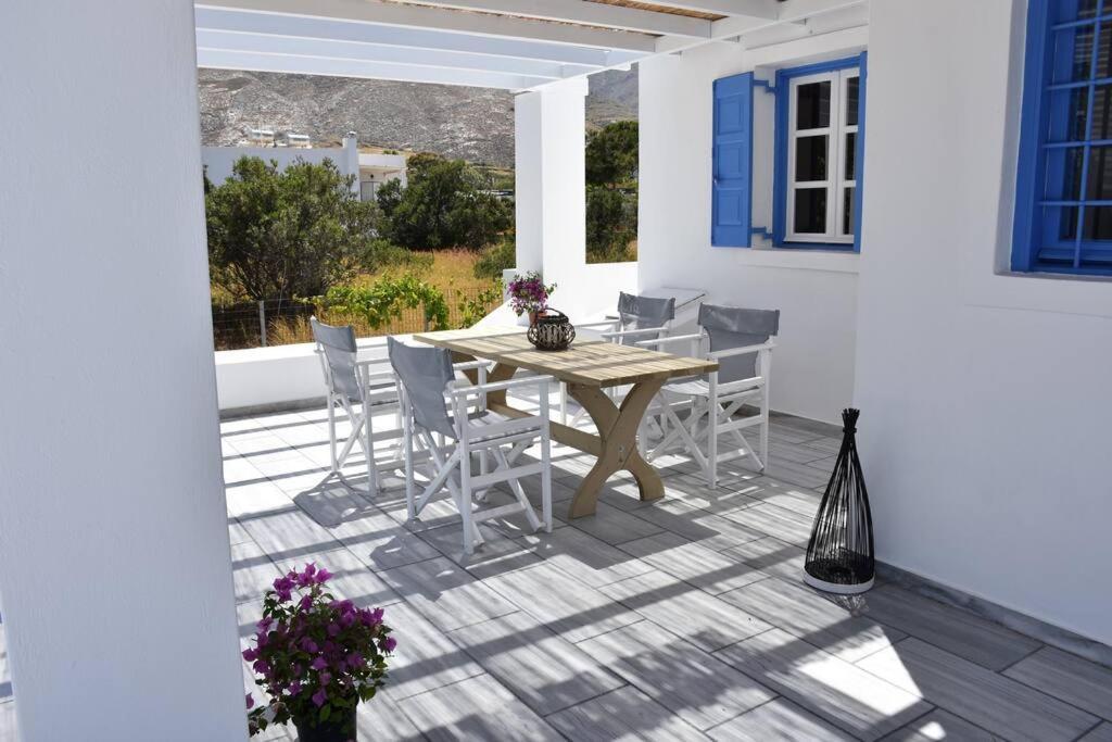 Spacious Veranda, House For 3, In The Village. Kamári Eksteriør bilde